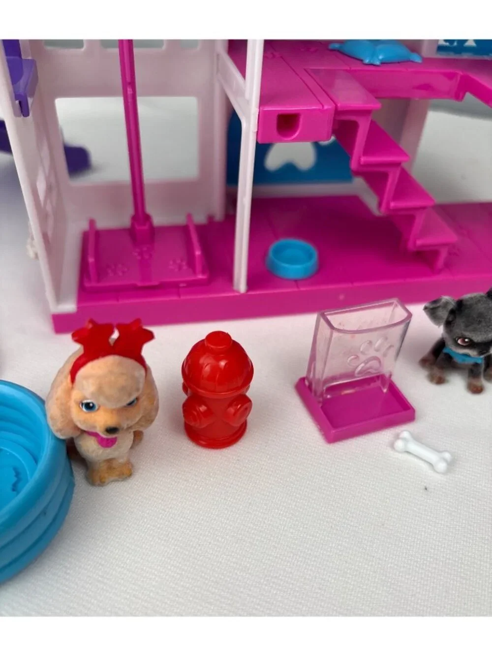 Barbie Pet Dreamhouse 2-Sided Playset Pets & Accessories
